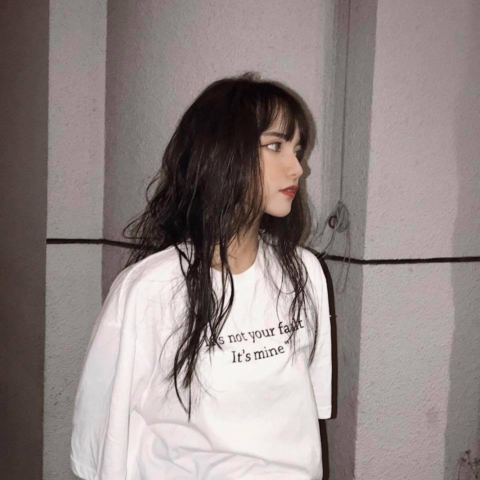 Nữ game thủ Gia Lai sinh năm 1998 sở hữu vẻ đẹp mong manh khả ái