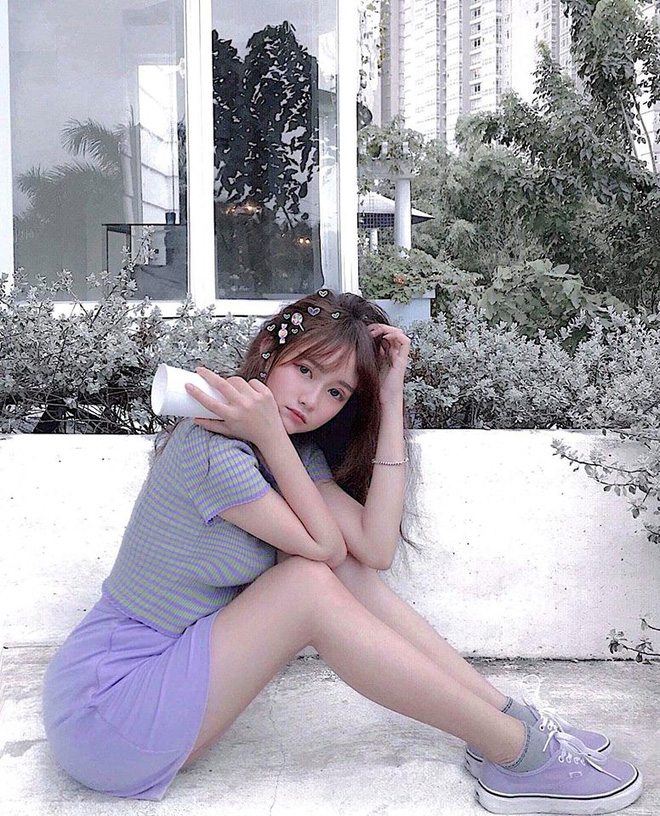 Nữ game thủ Gia Lai sinh năm 1998 sở hữu vẻ đẹp mong manh khả ái