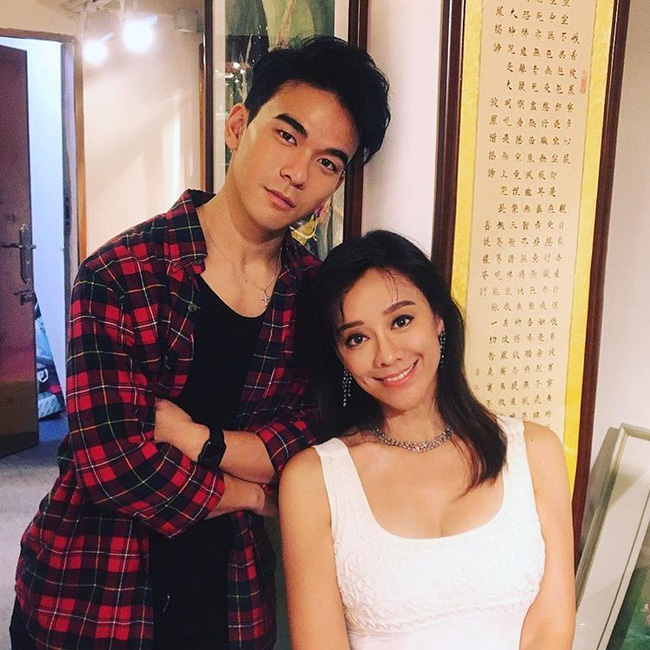 Bị chồng bỏ vì đã có con mà vẫn ham đóng phim người lớn, nàng Á hậu tái hôn với đại gia nghìn tỷ, được nâng niu như bà hoàng