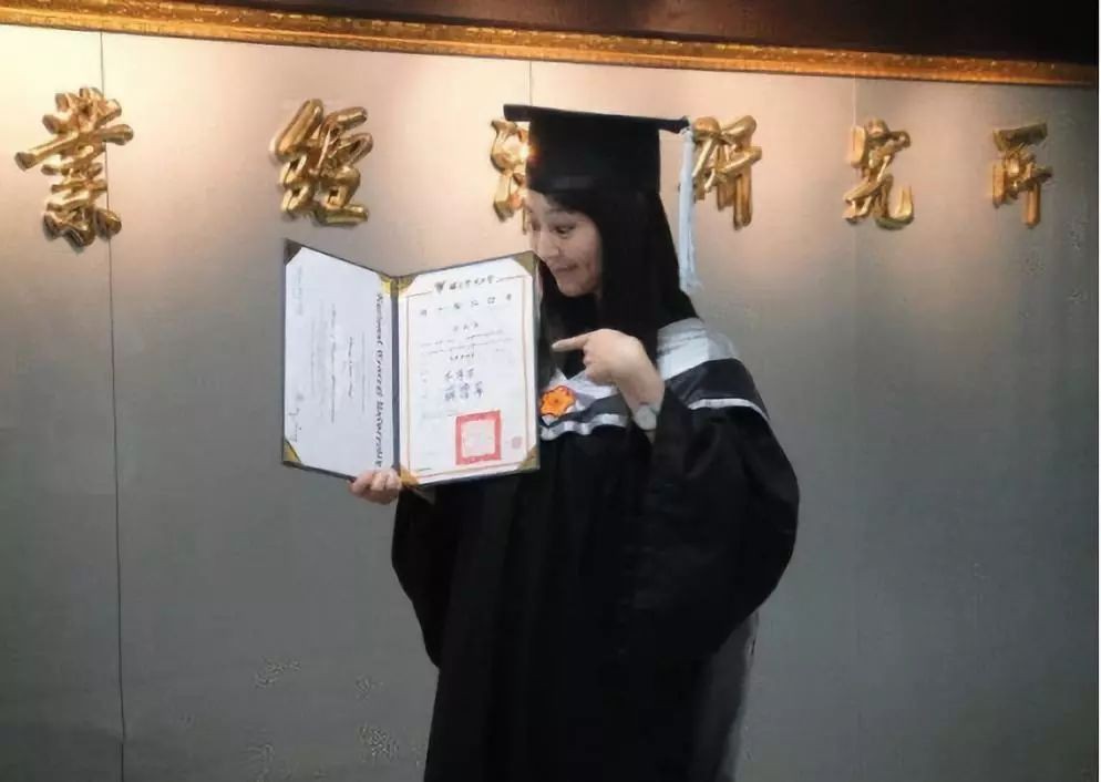 Hải Lan Trương Quân Ninh của Như Ý Truyện: Xuất thân dòng họ danh giá, học vấn thạc sĩ, đồng nghiệp nam tôn làm nữ thần