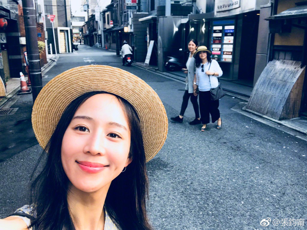 Hải Lan Trương Quân Ninh của Như Ý Truyện: Xuất thân dòng họ danh giá, học vấn thạc sĩ, đồng nghiệp nam tôn làm nữ thần