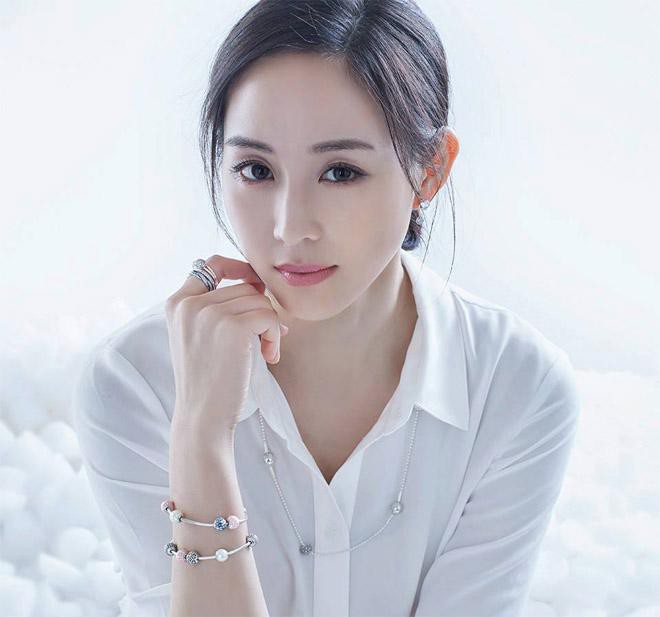 Hải Lan Trương Quân Ninh của Như Ý Truyện: Xuất thân dòng họ danh giá, học vấn thạc sĩ, đồng nghiệp nam tôn làm nữ thần Hải Lan Trương Quân Ninh của Như Ý Truyện: Xuất thân dòng họ danh giá, học vấn thạc sĩ, đồng nghiệp nam tôn làm nữ thần