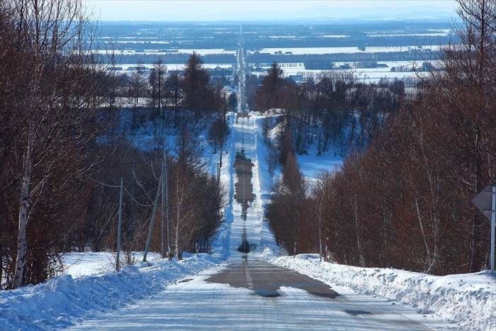 Xa lộ thẳng tắp được ví như đường đến thiên đàng ở Nhật