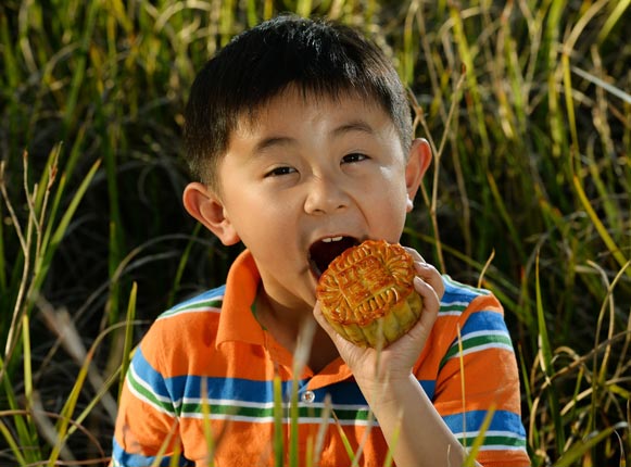 Bánh trung thu vào mùa, phải ghi nhớ 6 điều này khi ăn để tránh tự rước bệnh