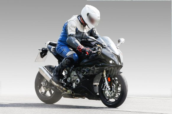 Rò rỉ thiết kế BMW S1000RR 2019 tại Trung Quốc