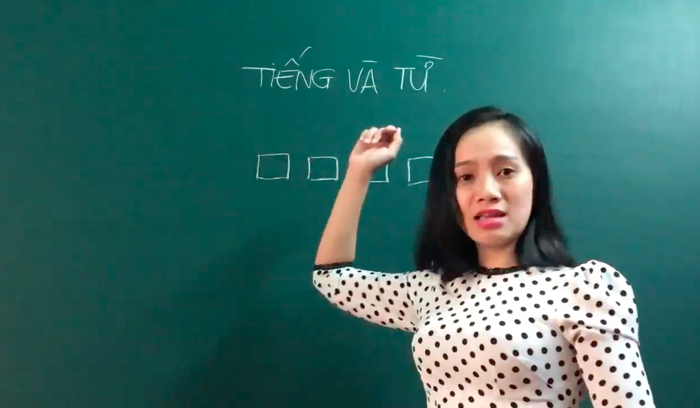 Dân mạng vẫn tranh cãi kịch liệt việc dạy đọc bằng ô vuông, nhiều giáo viên lên tiếng: Hãy thử đặt mình vào vị trí, đầu óc của một đứa trẻ