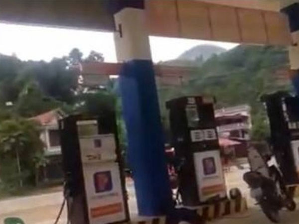 Phú Thọ: Khách bức xúc khi nhân viên cây xăng báo xe Wave đổ được 5,7 lít trong khi dung tích chỉ 3,7 lít