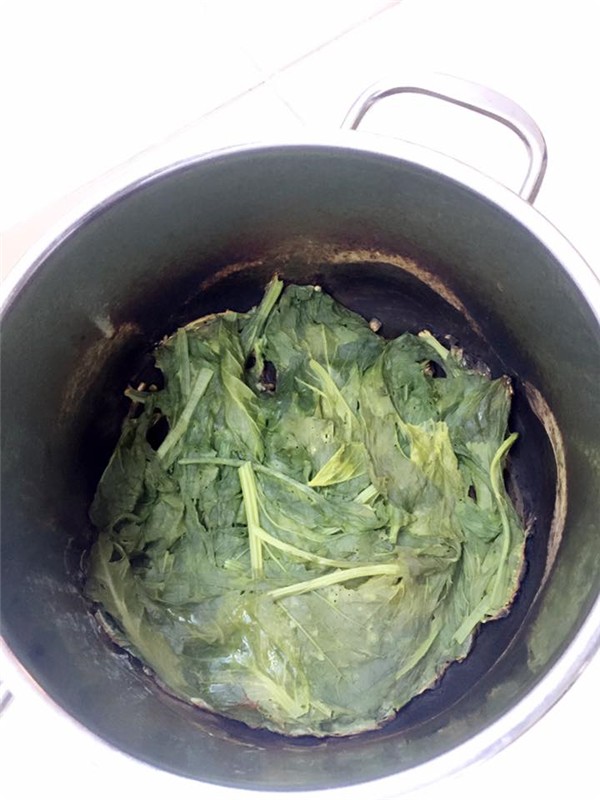 Dở khóc dở cười với những chiến tích nấu nướng của hội chị em: Quả nhiên cháy nhà mới ra mặt vụng