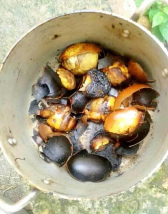 Dở khóc dở cười với những chiến tích nấu nướng của hội chị em: Quả nhiên cháy nhà mới ra mặt vụng