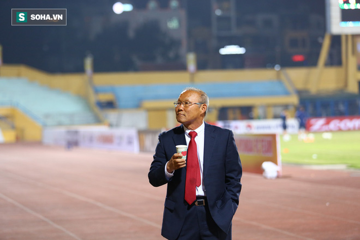 Gia hạn, tăng lương cho HLV Park Hang-seo: Tối cần thiết, hay chỉ là chuyện tào lao?