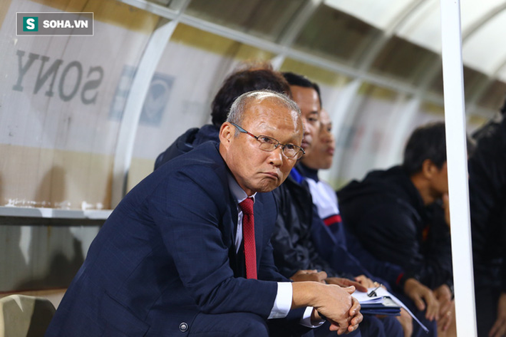 Gia hạn, tăng lương cho HLV Park Hang-seo: Tối cần thiết, hay chỉ là chuyện tào lao?