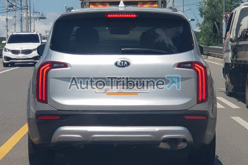 Kia Telluride - đối thủ của Toyota Highlander lần đầu lộ diện
