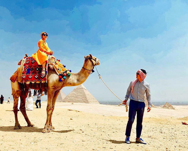 Son như vợ chồng Lý Hải - Minh Hà trốn con phượt trời Tây khoe hình đẹp như ảnh cưới khiến fan ganh tỵ