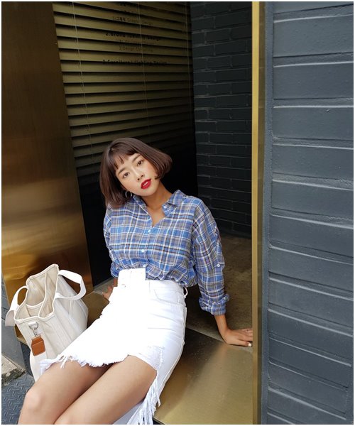 Váy áo kẻ giúp nàng đi chơi hay công sở đều xinh