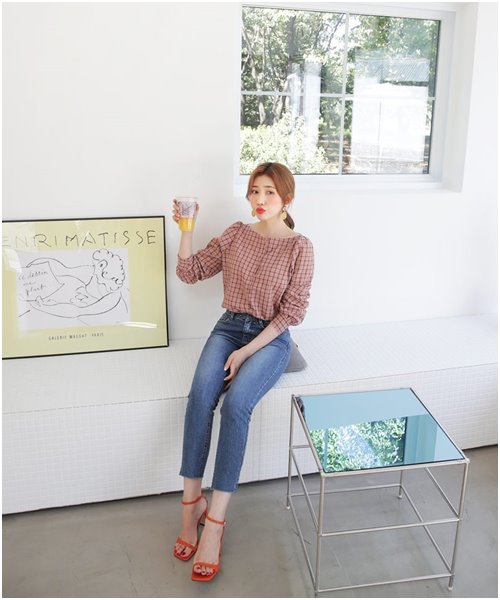 Váy áo kẻ giúp nàng đi chơi hay công sở đều xinh