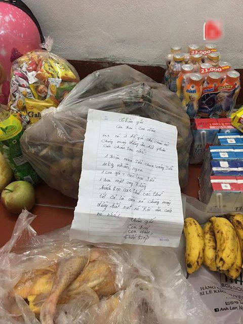 Muôn kiểu gửi quà của mẹ chồng: Người cẩn thận làm cả trai sông đóng đá, người thì lầy lội gửi kèm tâm thư