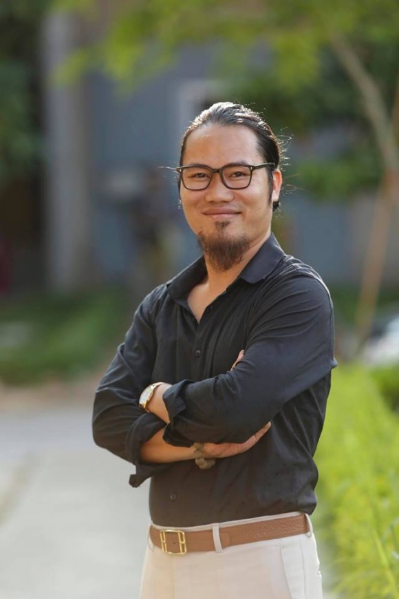 Sao Việt nói gì về vụ Á hậu, MC bán dâm với giá nghìn USD?