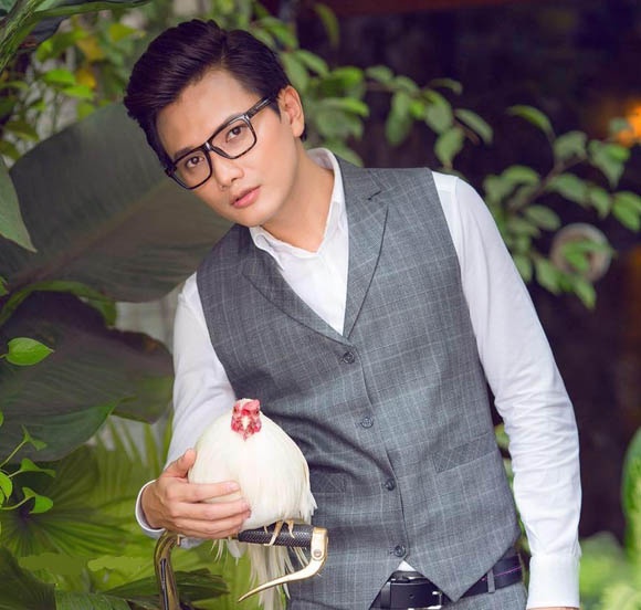 Sao Việt nói gì về vụ Á hậu, MC bán dâm với giá nghìn USD?