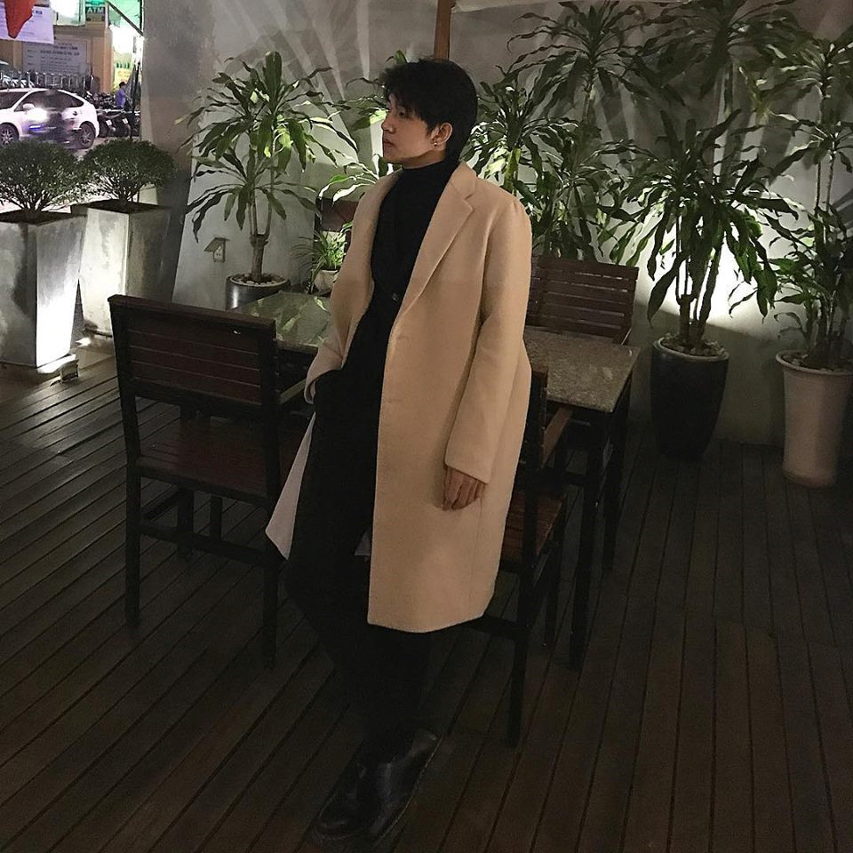 Khoe ảnh chụp với mèo, 9X Hải Phòng được khen đáng yêu hơn boss