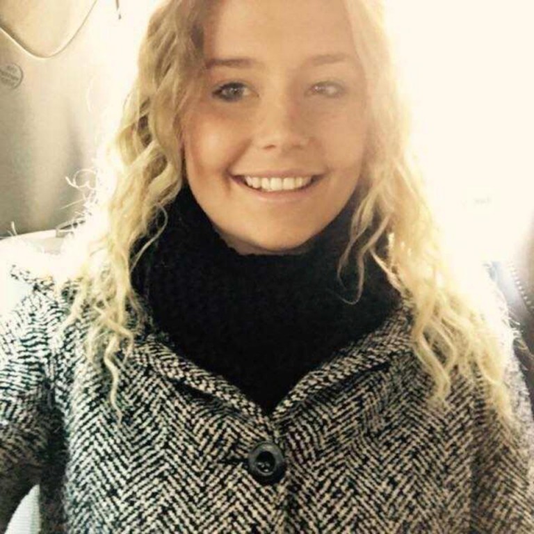 Cô gái 20 tuổi đã bị bệnh ung thư cực nguy hiểm do ngày nào cũng làm việc mà rất nhiều người vẫn làm vì tưởng là vô hại