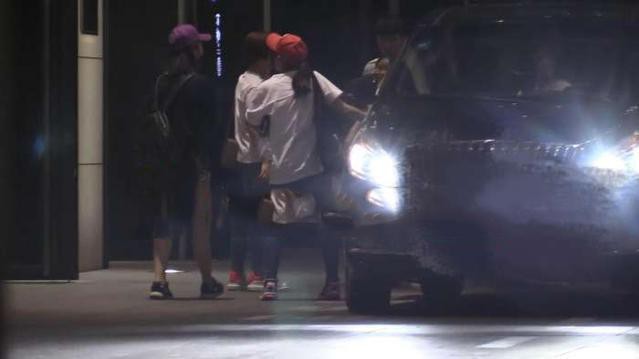 Ngụy Anh Lạc Ngô Cẩn Ngôn vẫn đang nghĩ mình là Lệnh Phi Nương Nương khi cư xử chảnh choẹ ngoài đời thực? Ngụy Anh Lạc Ngô Cẩn Ngôn vẫn đang nghĩ mình là Lệnh Phi Nương Nương khi cư xử chảnh choẹ ngoài đời thực?