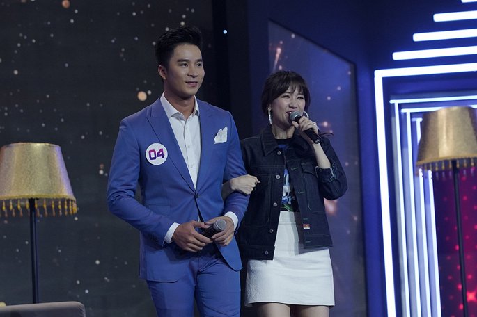 Giọng ca bí ẩn tập 6: Trấn Thành suýt ngất xỉu trên sóng truyền hình vì bị Hari hãm hại