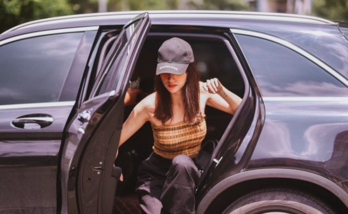 Chung kết Siêu mẫu Việt Nam 2018: Hương Giang thể hiện ca khúc đầy ma mị do chính mình sáng tác