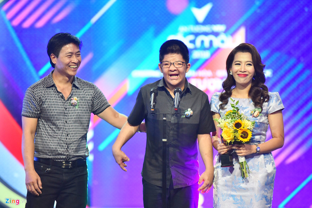 Ngô Kiến Huy, Lan Phương, U23 Việt Nam được vinh danh tại VTV Awards