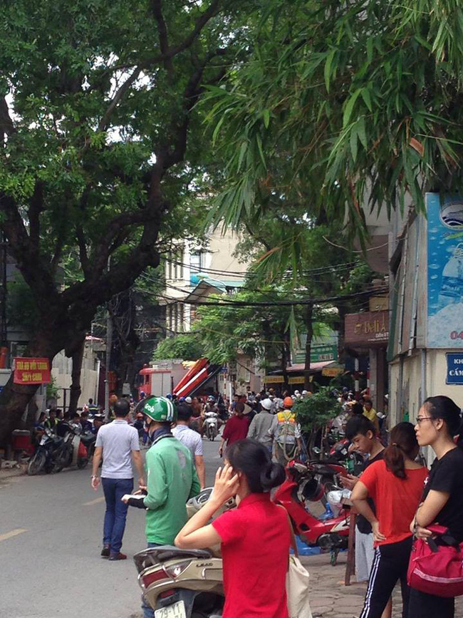 Xôn xao thông tin tòa nhà cao tầng kim khí Thăng Long ở Lương Yên bị nghiêng do rung chấn?