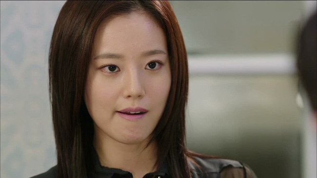 Vì quá uất ức mà tôi buộc phải buông câu nói sâu cay khiến chị chồng phải câm nín ngậm ngùi khóc một mình