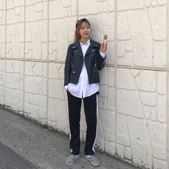 365 ngày chỉ mặc quần dài cũng không thành vấn đề nếu bạn biết mix đồ linh hoạt như cô nàng này