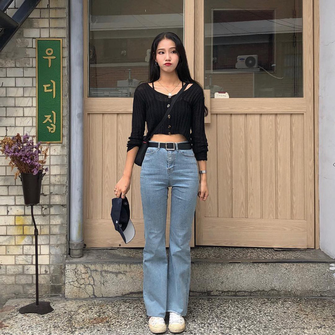 365 ngày chỉ mặc quần dài cũng không thành vấn đề nếu bạn biết mix đồ linh hoạt như cô nàng này