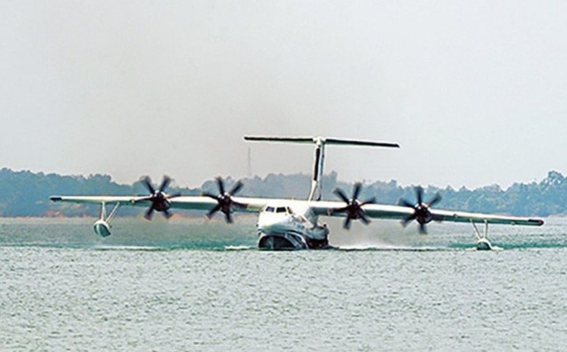Trung Quốc chạy thử nghiệm thủy phi cơ