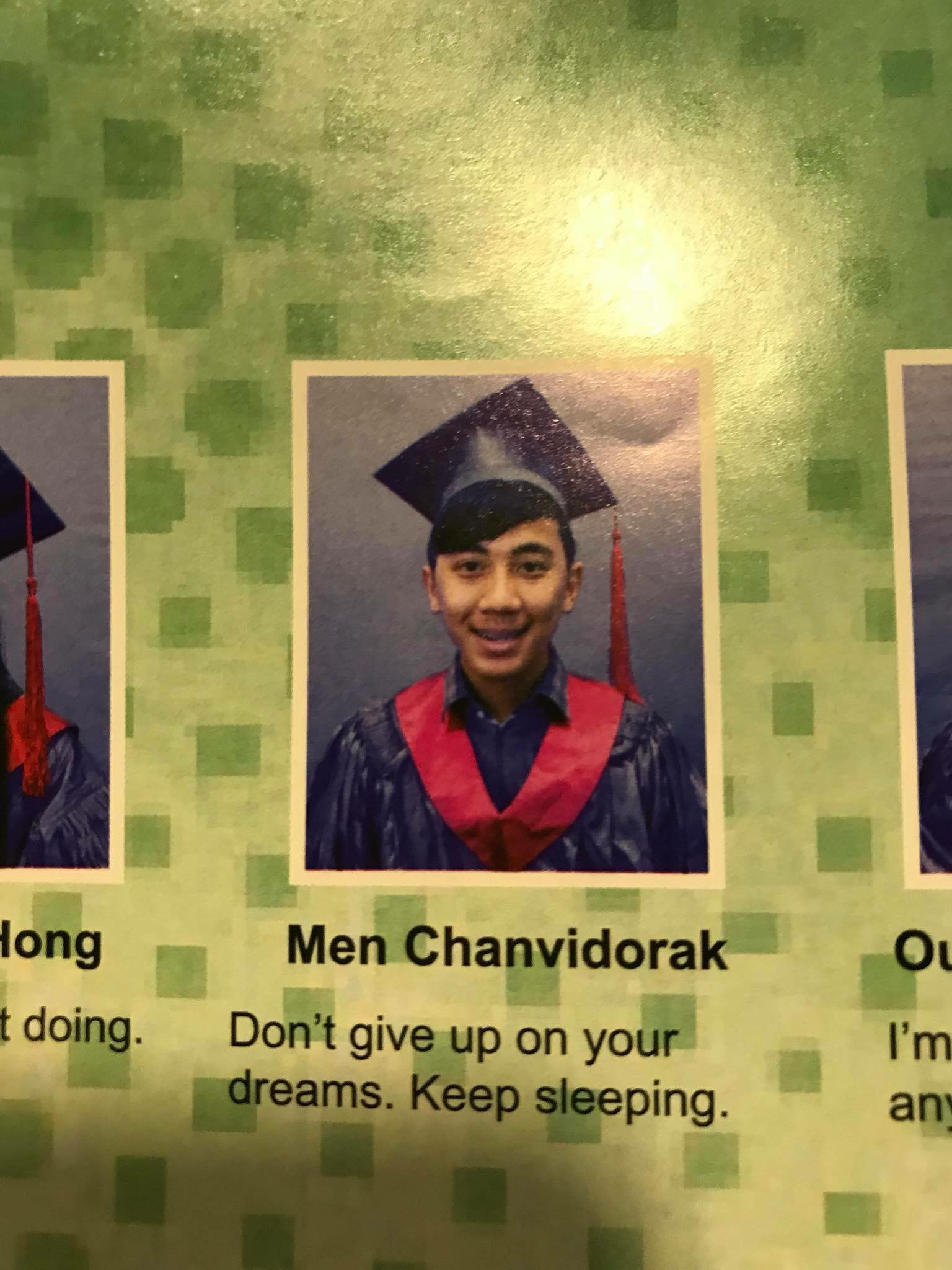 Cười gần chết với những câu trích dẫn chất hơn nước cất trong bộ ảnh kỷ yếu đang hot nhất MXH!