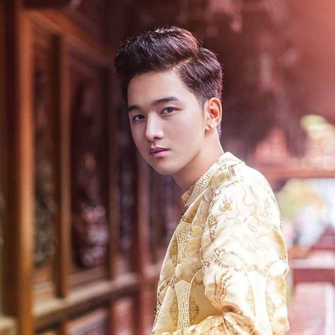 Chàng cảnh sát cơ động cao 1,8 m muốn kết nhiều bạn trên mạng xã hội