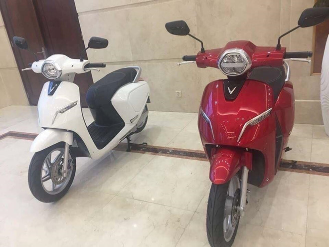 Xe máy điện được cho là của Vinfast lần đầu tiên lộ diện