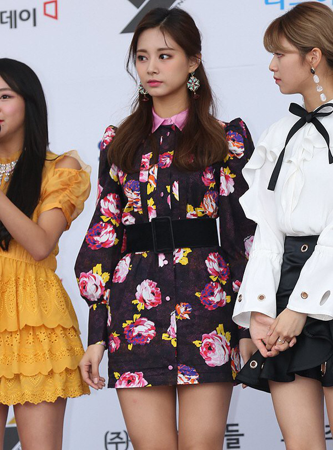 4 xu hướng được sao Hàn lăng xê thu này: Có món tưởng lỗi thời mà hot không ngờ, có món kinh điển không thể thiếu