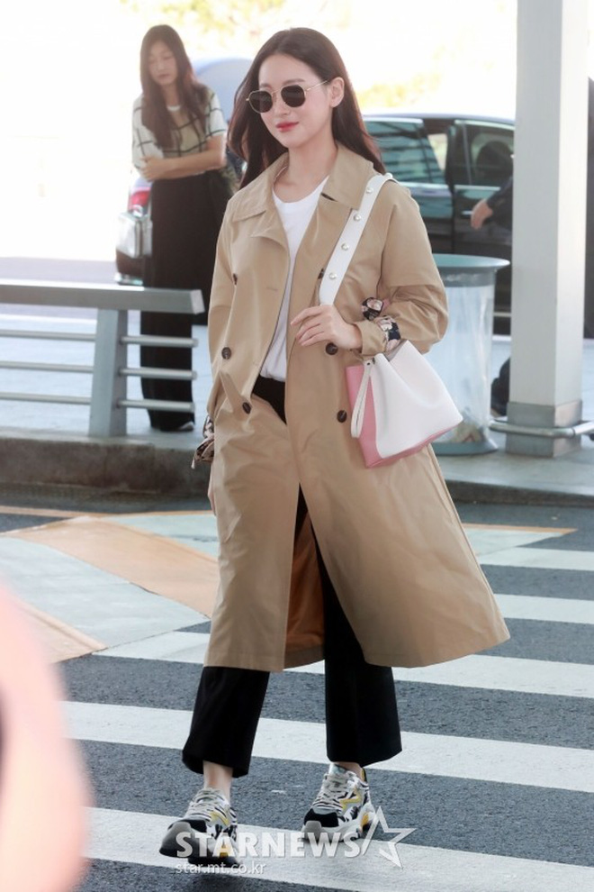 4 xu hướng được sao Hàn lăng xê thu này: Có món tưởng lỗi thời mà hot không ngờ, có món kinh điển không thể thiếu