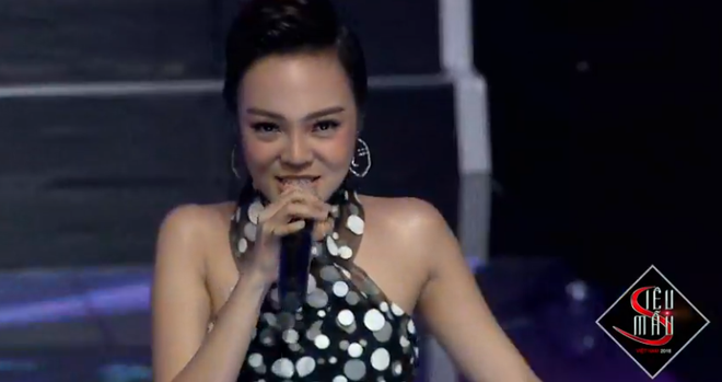 Chung kết Siêu mẫu Việt Nam 2018: Khán giả hoang mang vì kịch bản như thi Hoa hậu và The Voice