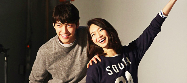 Lục được tờ giấy đóng tiền học trong túi áo, vợ phát hiện ra bí mật động trời của ông chồng hoàn hảo