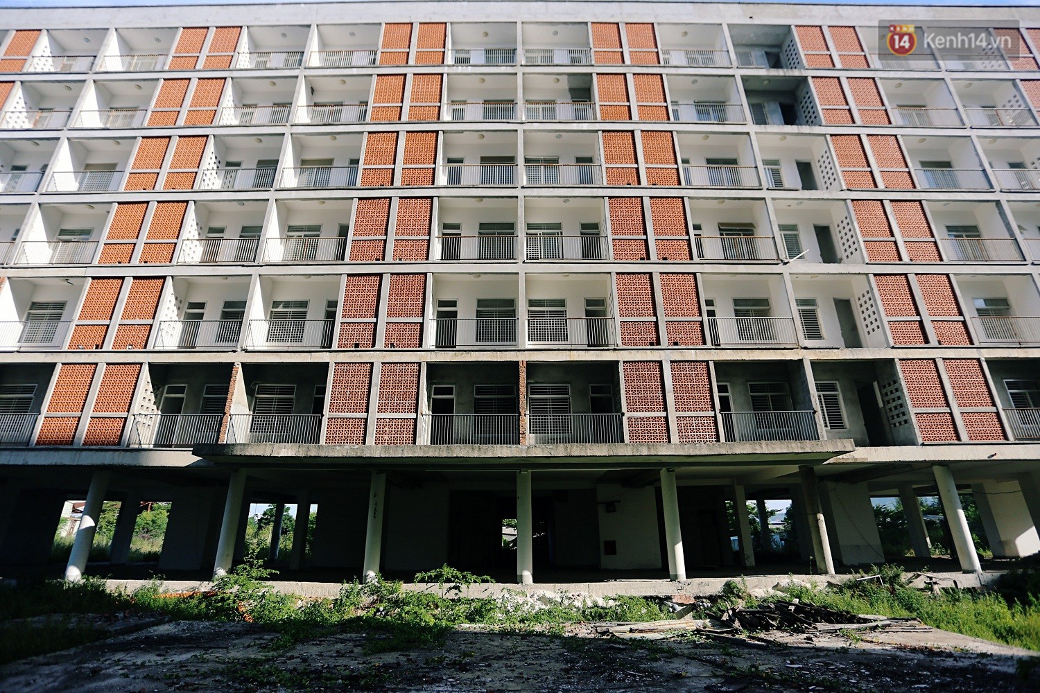Bên trong ký túc xá từng được huy động vốn 700 tỷ đồng nhưng bỏ hoang ở Đà Nẵng suốt nhiều năm