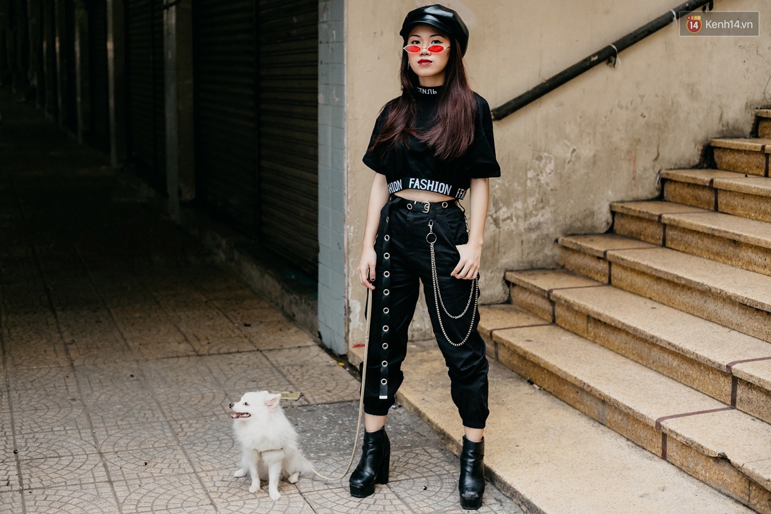 Street style 2 miền: trời sang thu, các bạn trẻ vẫn mê mệt crop top và quần cạp cao hot hit của mùa hè