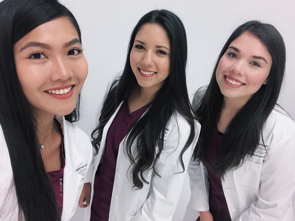 Hoa khôi Du học sinh Việt: Con gái học Y không chỉ hy sinh thanh xuân