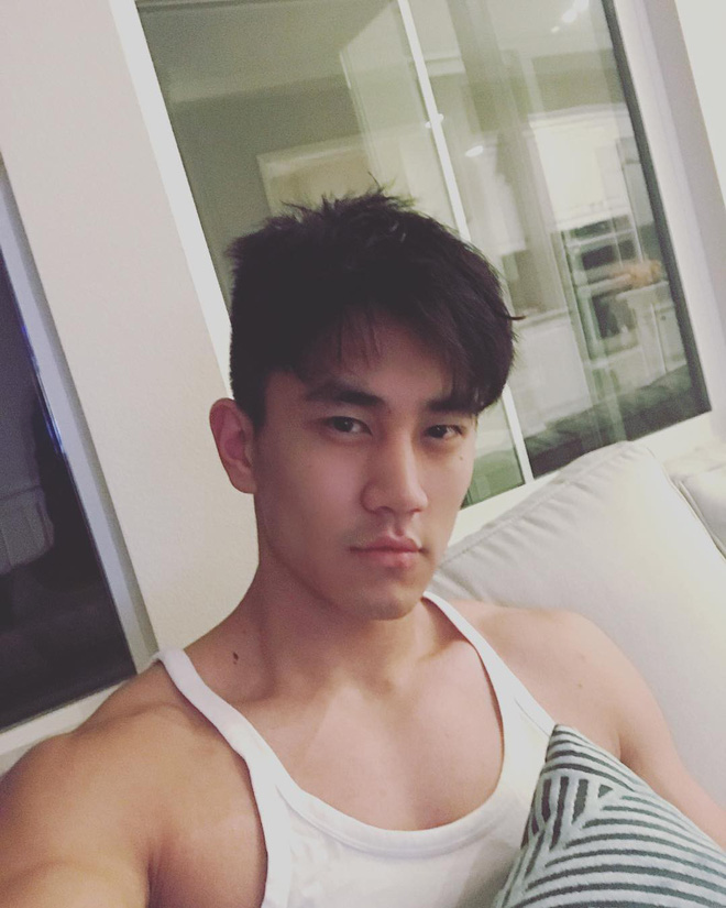 HLV hot nhất MXH Trung Quốc: Điển trai, cao 1m86, thân hình khiến các cô gái xịt máu mũi