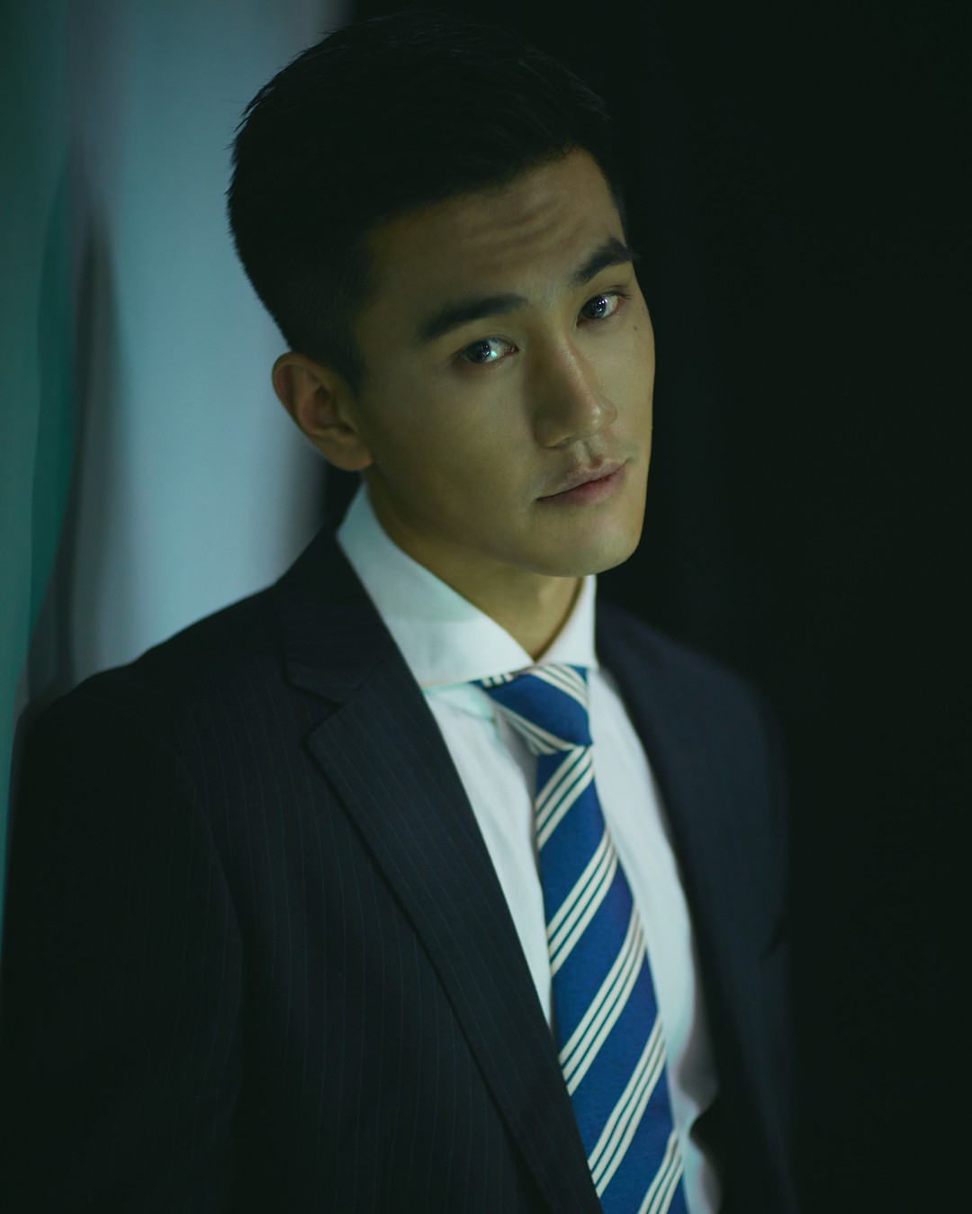 HLV hot nhất MXH Trung Quốc: Điển trai, cao 1m86, thân hình khiến các cô gái xịt máu mũi