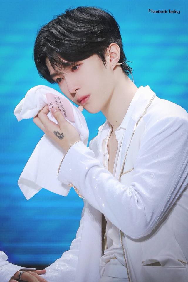 Em trai Phạm Băng Băng òa khóc sau scandal của chị, mong nhanh trưởng thành để bảo vệ gia đình