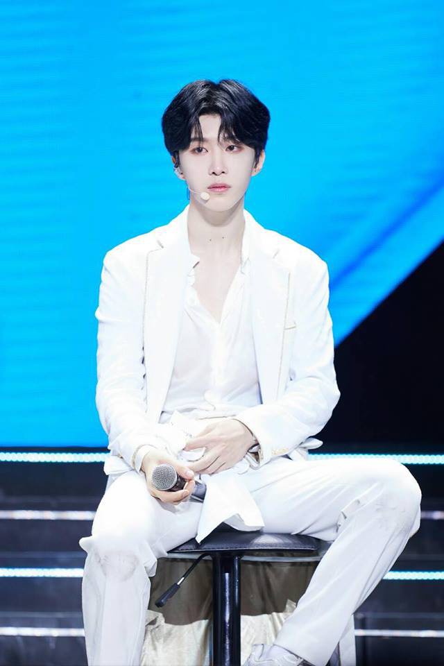 Em trai Phạm Băng Băng òa khóc sau scandal của chị, mong nhanh trưởng thành để bảo vệ gia đình