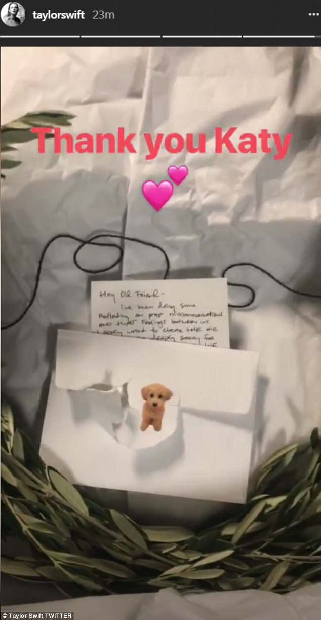 Tình bạn mỏng manh của sao nữ chốn Hollywood: Hôm trước vừa chị chị em em, hôm sau lại đâm nhau mấy phát