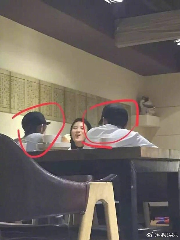 Triệu Lệ Dĩnh lùm lùm bụng bầu, tiếp tục bị bắt gặp xuất hiện bên Đường Tăng Phùng Thiệu Phong?