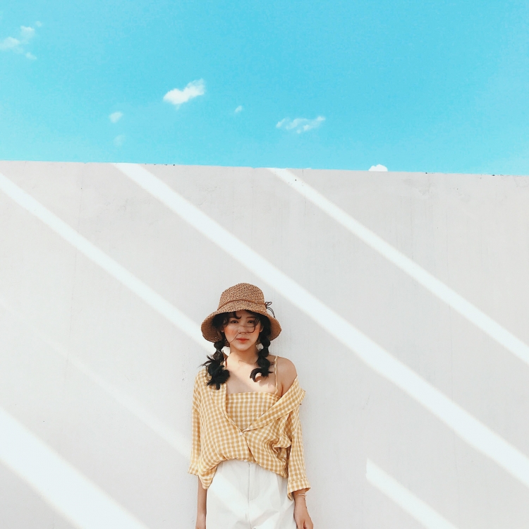 Gặp gỡ nàng mẫu lookbook mới nổi với gương mặt đẹp không góc chết